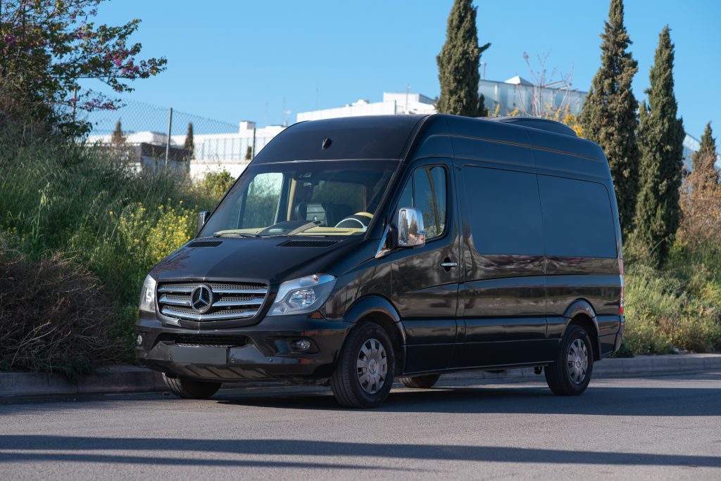 Mercedes Benz Sprinter - Luxury Auto Link